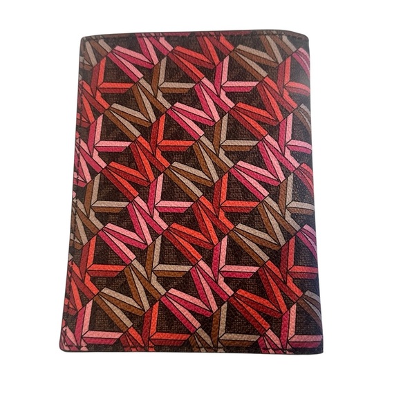 MICHAEL Michael Kors Logo Bedford Medium Travel Passport Wallet NEW - Picture 4 of 12